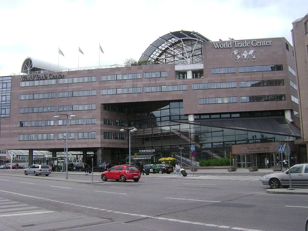 Exteriör av World Trade Center Stockholm.
