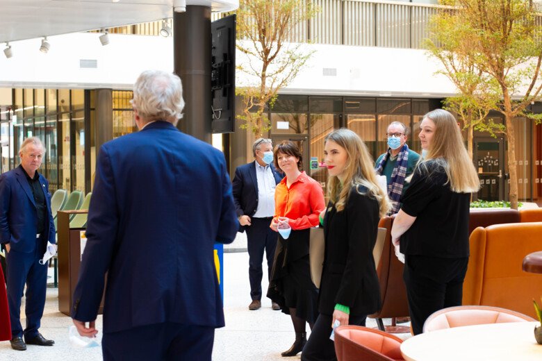 Matilda Ernkrans in KI environment