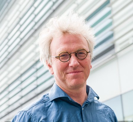 Porträttbild av Karl-Johan Malmberg.