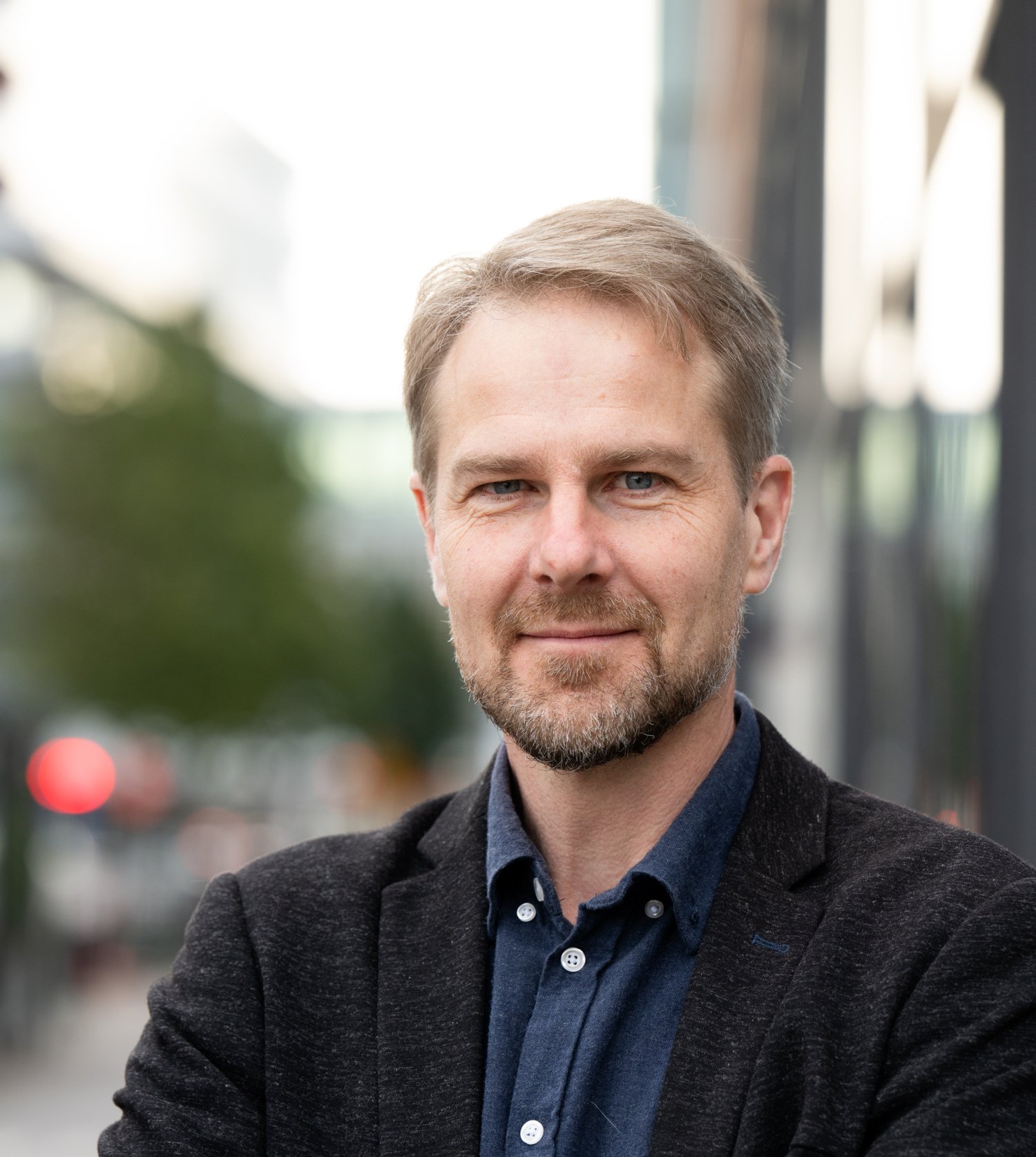 Portrait of Samuel Edelbring.