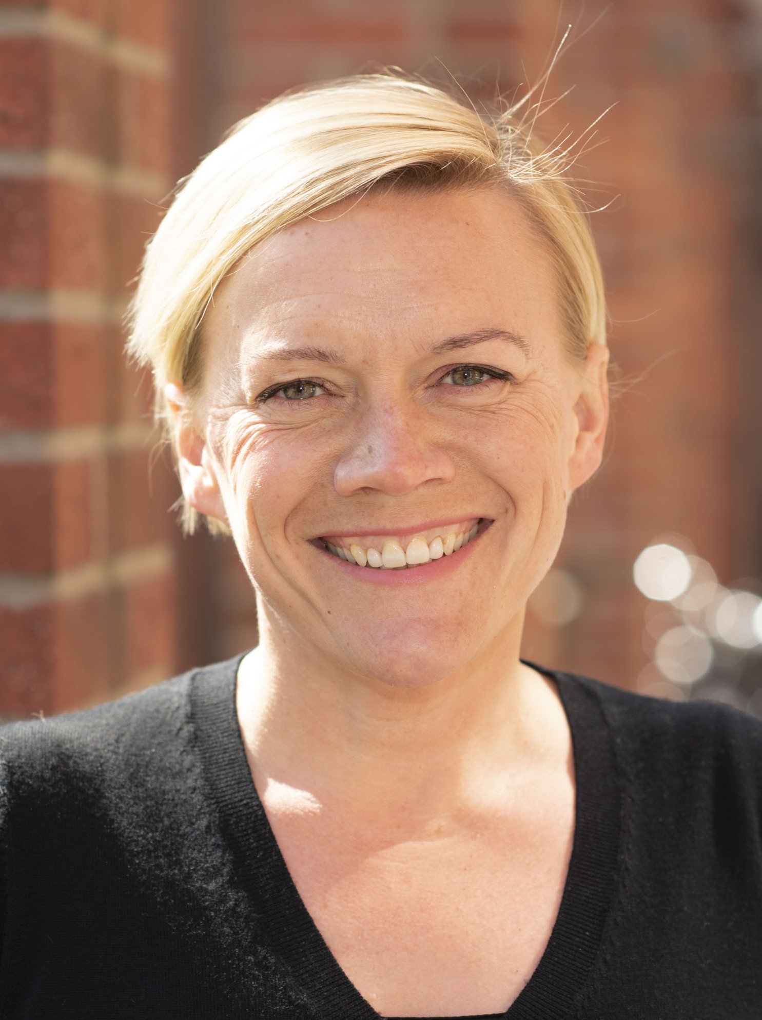 Terese Stenfors Professor, Telephone +46-(0)8-524 837 37 Email terese.stenfors@ki.se Organisation: TL Teaching and learning as professor C7 Department of Learning, Informatics, Management and Ethics Division for Learning Unit for Learning in Healthcare.