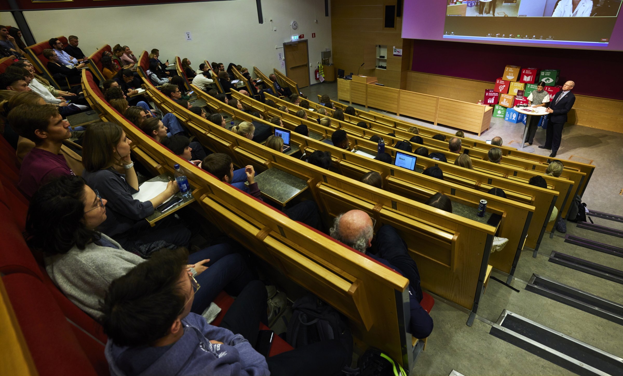 Översiktsbild från föreläsningssalen under Roslingsseminariet.