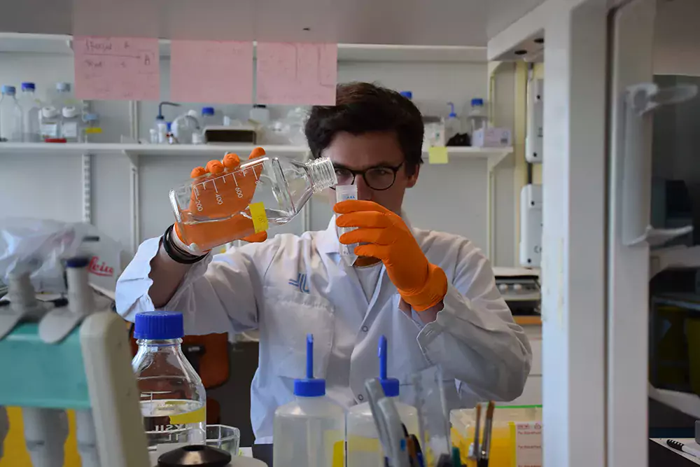 Fuad Bahram experimenting in the lab.