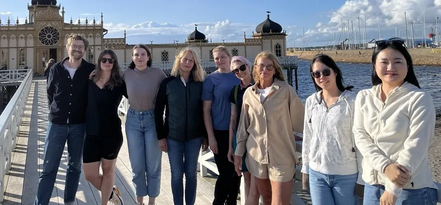 Several people in front of Varberg bath house