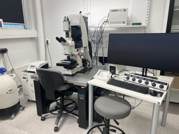 Photo-Cryo-confocal in 3D-EM Core Facility.