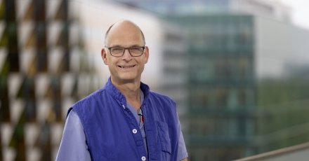 Portrait of Frieder Braunschweig.